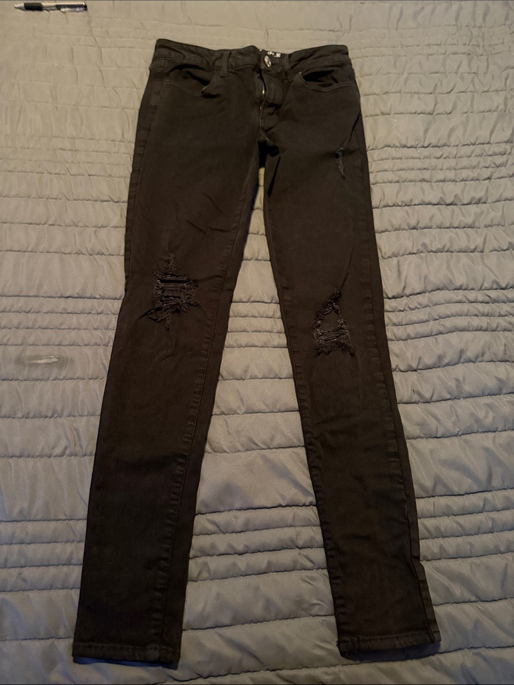 American Eagle Outfitters Black Distressed Skinny Jeans